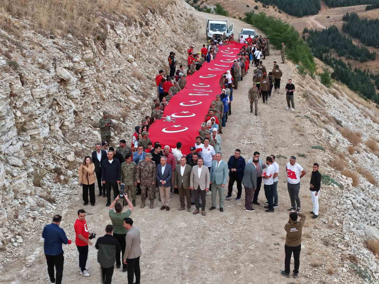 ONİKİŞUBAT BELEDİYESİ ÖNCÜLÜĞÜNDE 30 AĞUSTOS ZAFER BAYRAMI’NIN ANLAM VE ÖNEMİNE YAKIŞIR ŞEKİLDE...